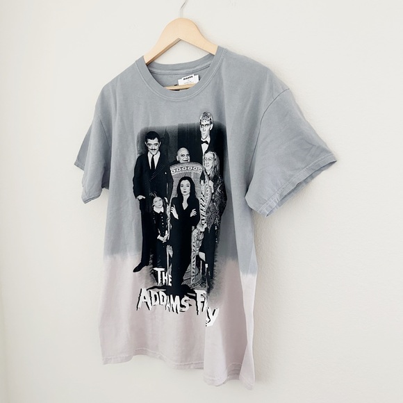 NEW The Adams Family Graphic Tee - Picture 4 of 9